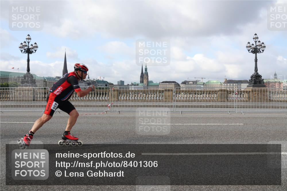 29.06.2025 - hella hamburg halbmarathon Lena Gebhardt http://msf.ph/oto/8401306 29.06.2025 08:53:26 Lombardsbrücke 456 meine-sportfotos.de