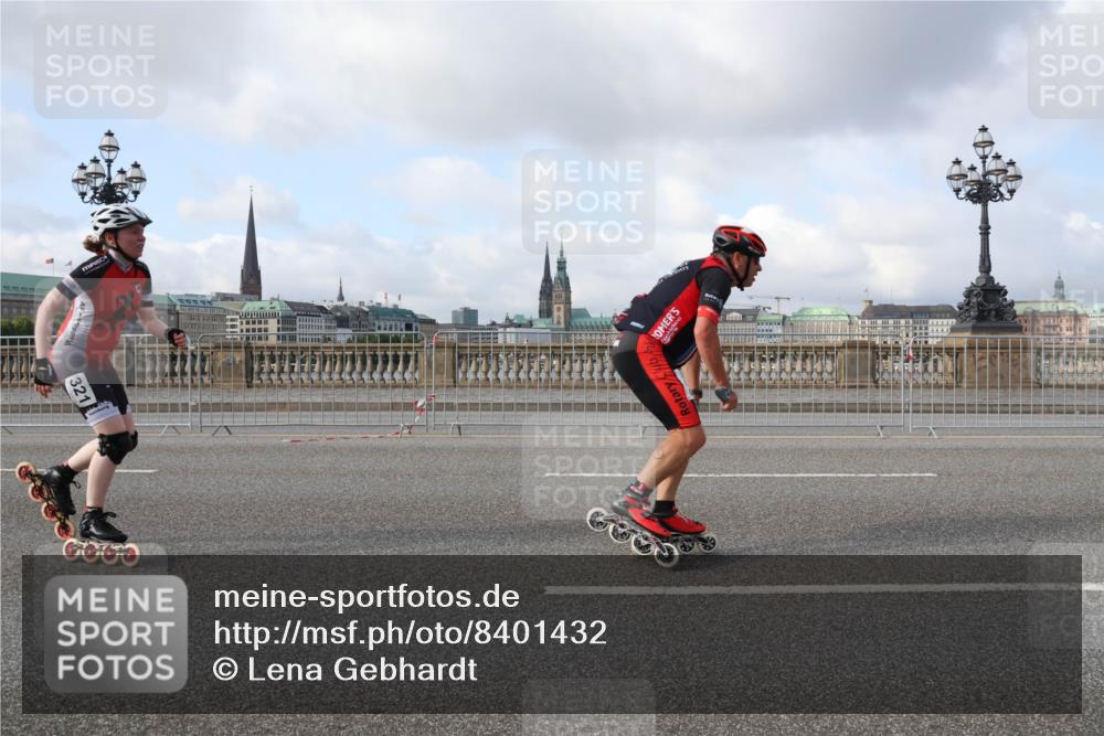 29.06.2025 - hella hamburg halbmarathon Lena Gebhardt http://msf.ph/oto/8401432 29.06.2025 08:53:26 Lombardsbrücke 321 meine-sportfotos.de