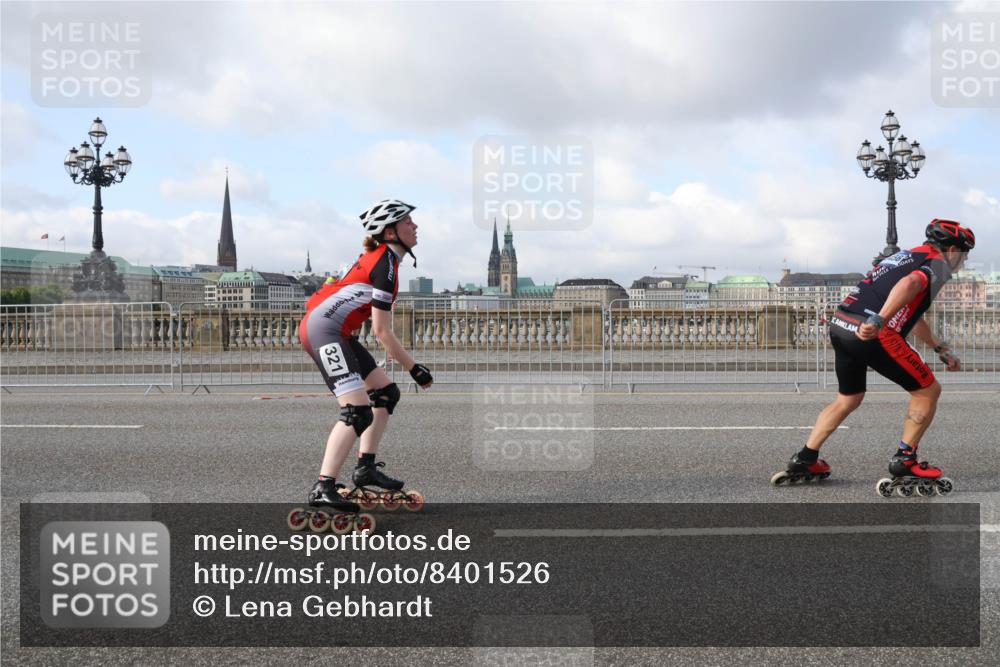 29.06.2025 - hella hamburg halbmarathon Lena Gebhardt http://msf.ph/oto/8401526 29.06.2025 08:53:27 Lombardsbrücke 321 meine-sportfotos.de
