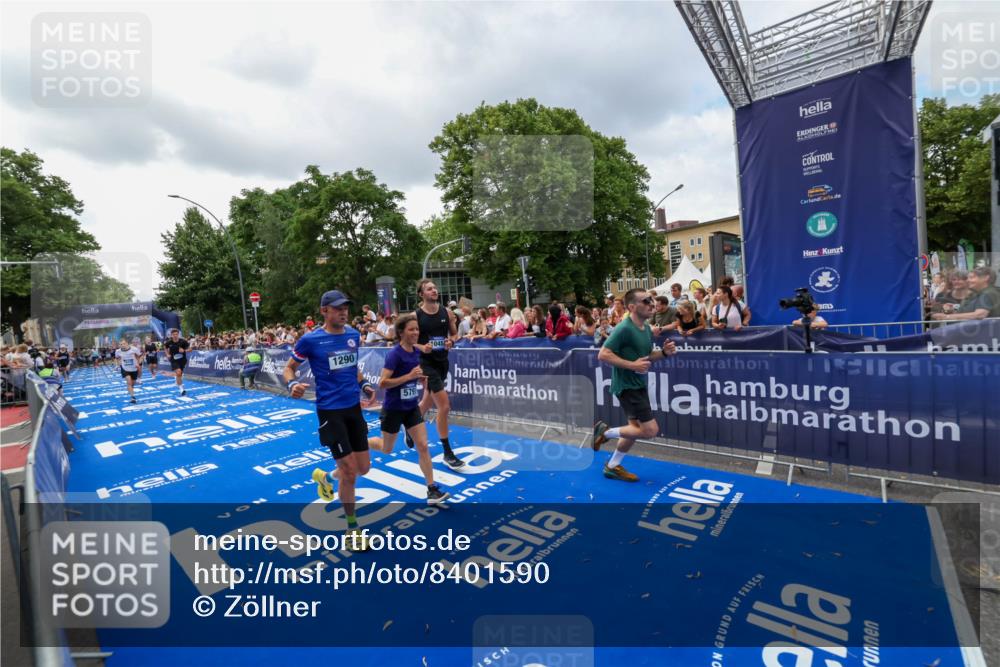 29.06.2025 - hella hamburg halbmarathon Zöllner http://msf.ph/oto/8401590 29.06.2025 10:37:40 Ziel 1290, 5791, 7831, 10451, 10922, 11106, 14934, 18193, 18216 meine-sportfotos.de