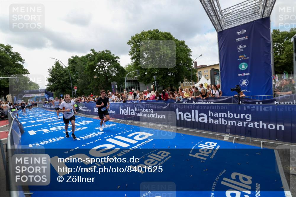 29.06.2025 - hella hamburg halbmarathon Zöllner http://msf.ph/oto/8401625 29.06.2025 10:37:42 Ziel 1505, 10922, 11106, 14934, 18193, 18216 meine-sportfotos.de