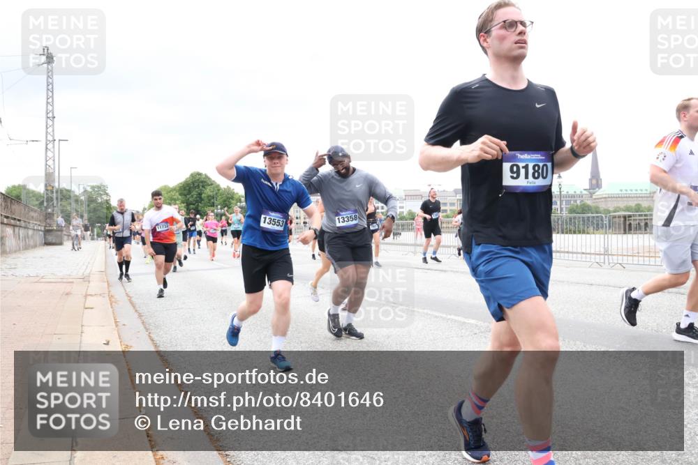 29.06.2025 - hella hamburg halbmarathon Lena Gebhardt http://msf.ph/oto/8401646 29.06.2025 10:58:11 Lombardsbrücke 11732, 13553, 13358, 9180, 1001, 1388, 1845, 2015, 2043, 2169, 2273, 2275, 2451, 2567, 2900, 3540, 3644, 3868, 3936, 4059, 4117, 4429, 5104, 5159, 5655, 5676, 5782, 5988, 6316, 6337, 6825, 7193, 7262, 7556, 7617, 7664, 7783, 7977, 7990, 8076, 8159, 8439, 8440, 8441, 8442, 8474, 8512, 8713, 8773, 8888, 9059, 9123, 9180, 9239, 9319, 9394, 9398, 9436, 9481, 9613, 9636, 9832, 10498 meine-sportfotos.de