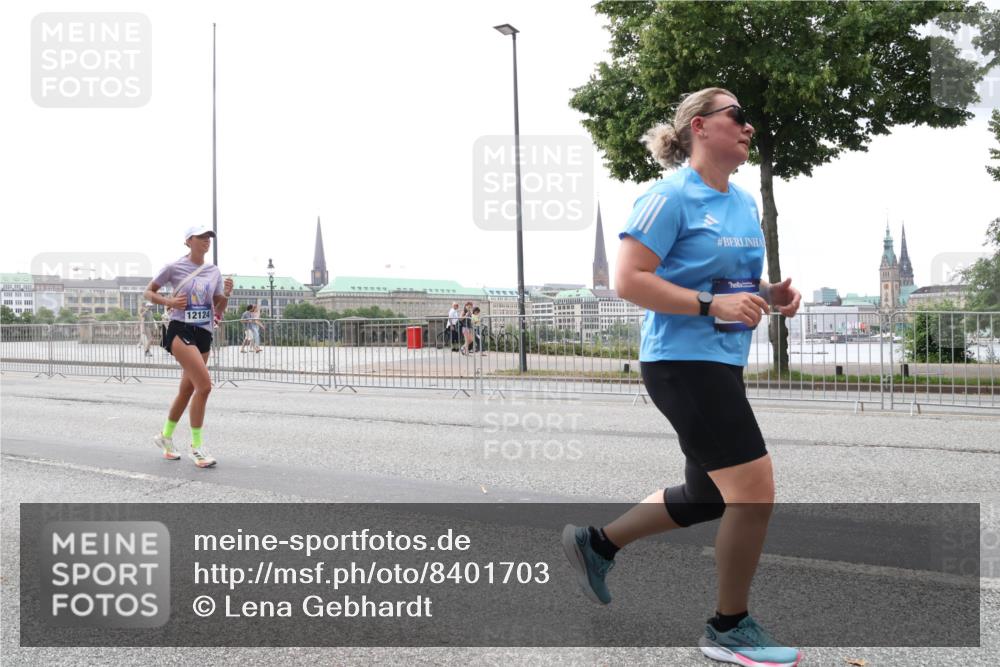 29.06.2025 - hella hamburg halbmarathon Lena Gebhardt http://msf.ph/oto/8401703 29.06.2025 10:50:02 Lombardsbrücke 12124, 1040, 1041, 1487, 1511, 1888, 2212, 2466, 2862, 2997, 3701, 3710, 3805, 3897, 4090, 4168, 4870, 5076, 5119, 5552, 5694, 5749, 5751, 5997, 6680, 6694, 6830, 7305, 7339, 7366, 7679, 7721, 7722, 7755, 8065, 8254, 9015, 9162, 9605, 9940, 10060, 10286, 10403, 10617, 10683, 10704, 11030, 11426, 11716, 11760, 12079, 12124, 12388, 13127, 13128, 13309, 13381, 13744, 13764, 13846, 14144, 14505, 14545, 14692, 14940, 15626 meine-sportfotos.de