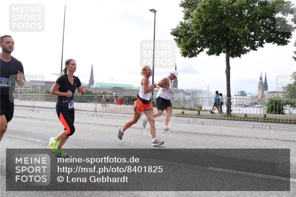 29.06.2025 - hella hamburg halbmarathon Lena Gebhardt http://msf.ph/oto/8401825 29.06.2025 10:23:53 Lombardsbrücke 8745, 971, 1048, 1304, 1389, 1444, 1545, 2125, 2489, 3013, 3185, 3579, 4122, 4391, 4597, 4646, 4990, 4993, 5039, 5055, 5160, 5258, 5260, 5358, 5406, 5661, 5954, 6747, 7013, 7029, 7426, 8031, 8141, 8149, 8181, 8502, 8676, 8717, 9217, 9603, 9715, 10649, 11044, 11300, 11306, 11347, 11415, 11454, 11793, 12874, 13149, 14510, 14512, 14521, 15709, 15739, 15853, 16185, 16251, 17199 meine-sportfotos.de