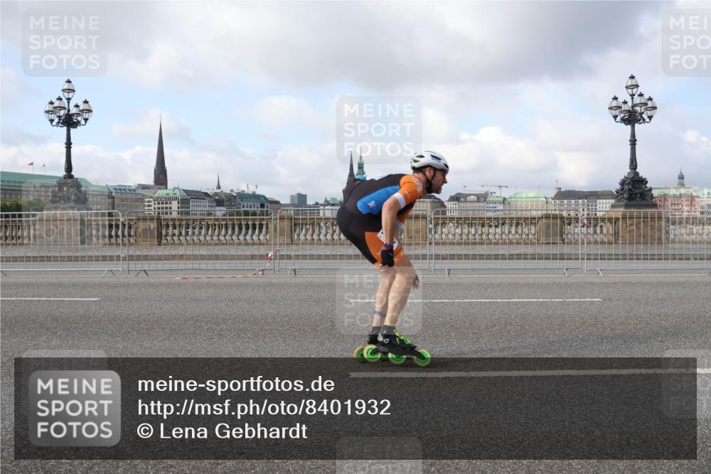 29.06.2025 - hella hamburg halbmarathon Lena Gebhardt http://msf.ph/oto/8401932 29.06.2025 08:53:27 Lombardsbrücke  meine-sportfotos.de