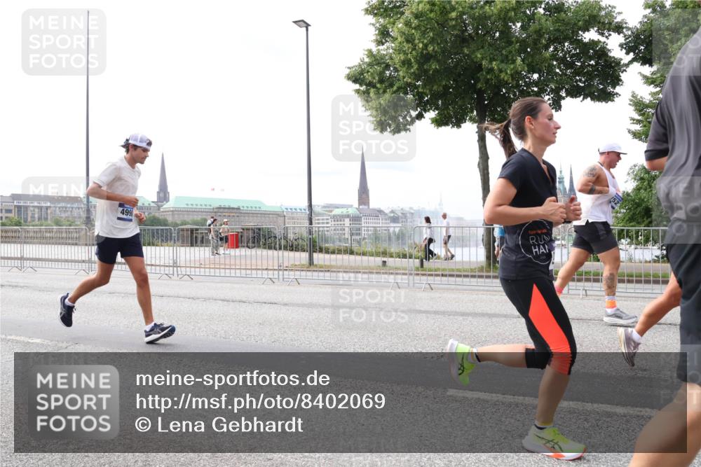 29.06.2025 - hella hamburg halbmarathon Lena Gebhardt http://msf.ph/oto/8402069 29.06.2025 10:23:54 Lombardsbrücke 4990, 1048, 1304, 1389, 1444, 1545, 2125, 2489, 3013, 3185, 3579, 4122, 4391, 4597, 4646, 4990, 4993, 5039, 5055, 5160, 5258, 5260, 5358, 5406, 5661, 5954, 6747, 7013, 7029, 7426, 7920, 8031, 8141, 8149, 8181, 8187, 8502, 8676, 8717, 9217, 9603, 9715, 10649, 11044, 11300, 11306, 11347, 11415, 11454, 11793, 12874, 13149, 14510, 14512, 14521, 15709, 15739, 15853, 16185, 16251, 17199 meine-sportfotos.de