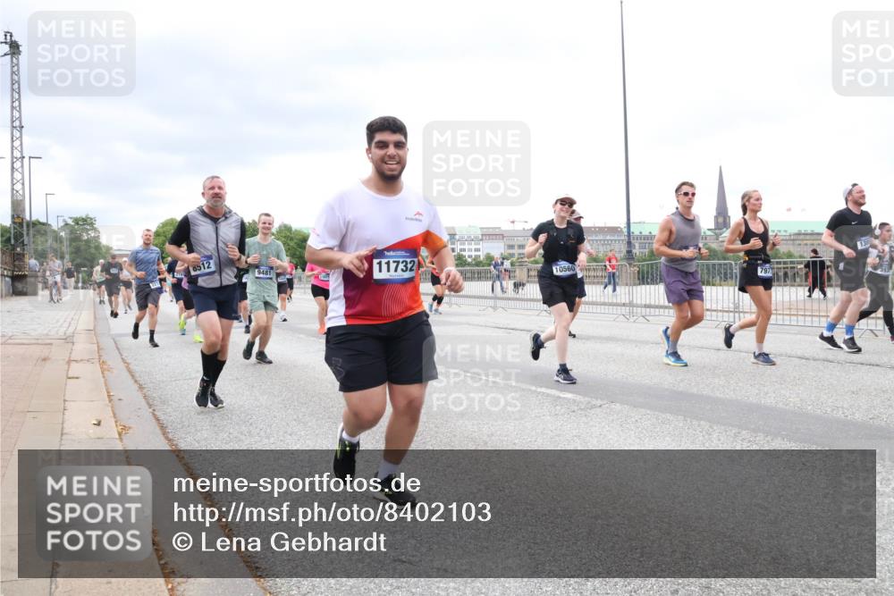29.06.2025 - hella hamburg halbmarathon Lena Gebhardt http://msf.ph/oto/8402103 29.06.2025 10:58:14 Lombardsbrücke 8512, 9481, 11615, 11732, 138, 10560, 1001, 1388, 1845, 2015, 2043, 2169, 2273, 2275, 2451, 2900, 3540, 3644, 3868, 3936, 4059, 4117, 4429, 5104, 5159, 5655, 5676, 5782, 5988, 6316, 6337, 6825, 7193, 7262, 7556, 7617, 7664, 7783, 7977, 7990, 8076, 8159, 8439, 8440, 8441, 8442, 8474, 8512, 8713, 8773, 8888, 9123, 9180, 9239, 9319, 9394, 9398, 9436, 9481, 9636, 9832, 10498 meine-sportfotos.de