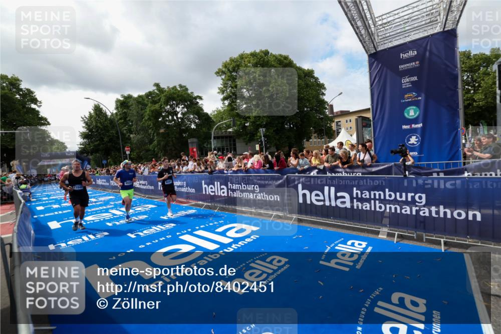 29.06.2025 - hella hamburg halbmarathon Zöllner http://msf.ph/oto/8402451 29.06.2025 10:38:09 Ziel 8091, 9944, 11049, 11952, 14274, 15382, 16698, 17623, 18986 meine-sportfotos.de