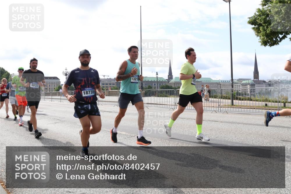 29.06.2025 - hella hamburg halbmarathon Lena Gebhardt http://msf.ph/oto/8402457 29.06.2025 10:16:19 Lombardsbrücke 10183, 4, 313, 16921, 4637, 18735, 13219, 1156, 1212, 1244, 1308, 1599, 1651, 2071, 2076, 2165, 2347, 2436, 2803, 2835, 3030, 3134, 3156, 3167, 3484, 3648, 3687, 4478, 4583, 4637, 4828, 5046, 5294, 5423, 6024, 6488, 7158, 7358, 7753, 7897, 8169, 8274, 8295, 8554, 8597, 8645, 8707, 8746, 8847, 8885, 9601, 9628, 9664, 9675, 9784, 9802, 9810, 9881, 10076, 10107, 10139, 10141, 10183, 10292, 10844, 10990, 11113, 11303, 11344, 11345, 11478, 11774, 11783, 11818, 12427 meine-sportfotos.de