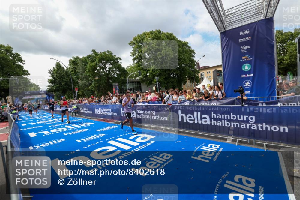 29.06.2025 - hella hamburg halbmarathon Zöllner http://msf.ph/oto/8402618 29.06.2025 10:38:17 Ziel 1688, 2849, 5091, 7743, 8002, 14688, 18584, 18986 meine-sportfotos.de