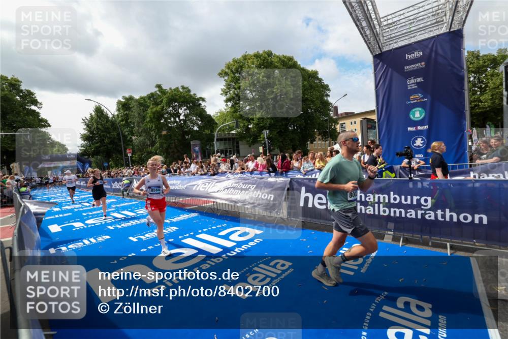 29.06.2025 - hella hamburg halbmarathon Zöllner http://msf.ph/oto/8402700 29.06.2025 10:38:22 Ziel 1042, 1688, 2849, 3431, 6095, 7110, 8002, 14688, 18584 meine-sportfotos.de
