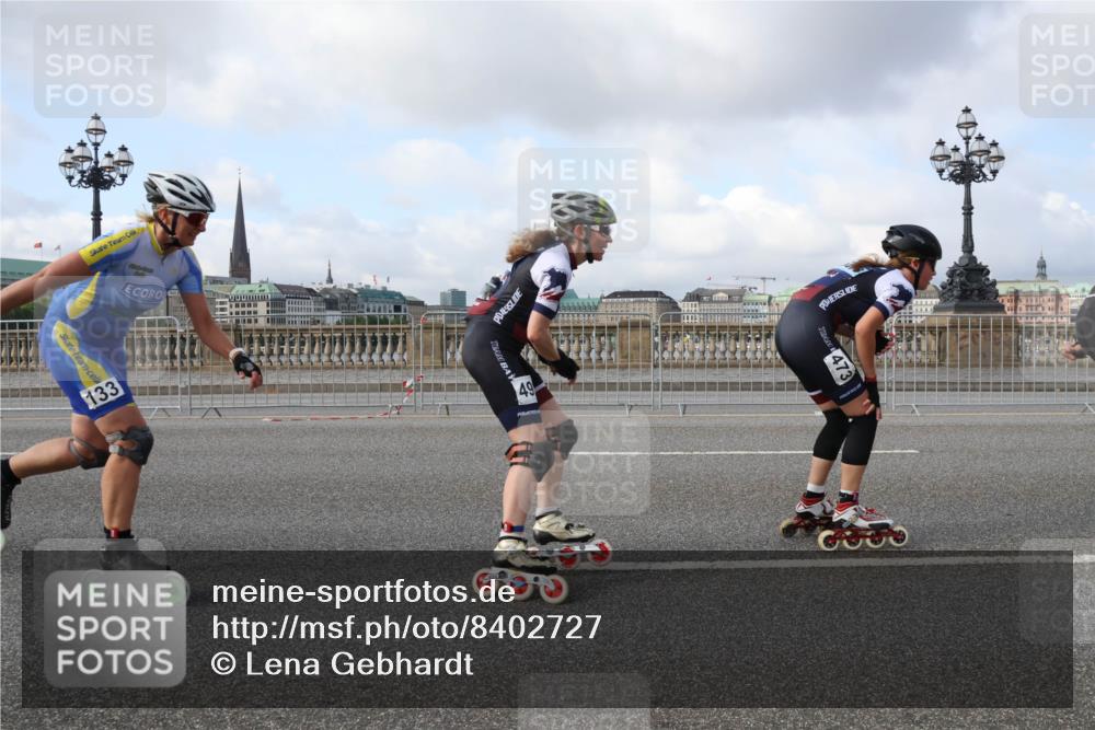29.06.2025 - hella hamburg halbmarathon Lena Gebhardt http://msf.ph/oto/8402727 29.06.2025 08:53:29 Lombardsbrücke 133, 49, 906, 473 meine-sportfotos.de