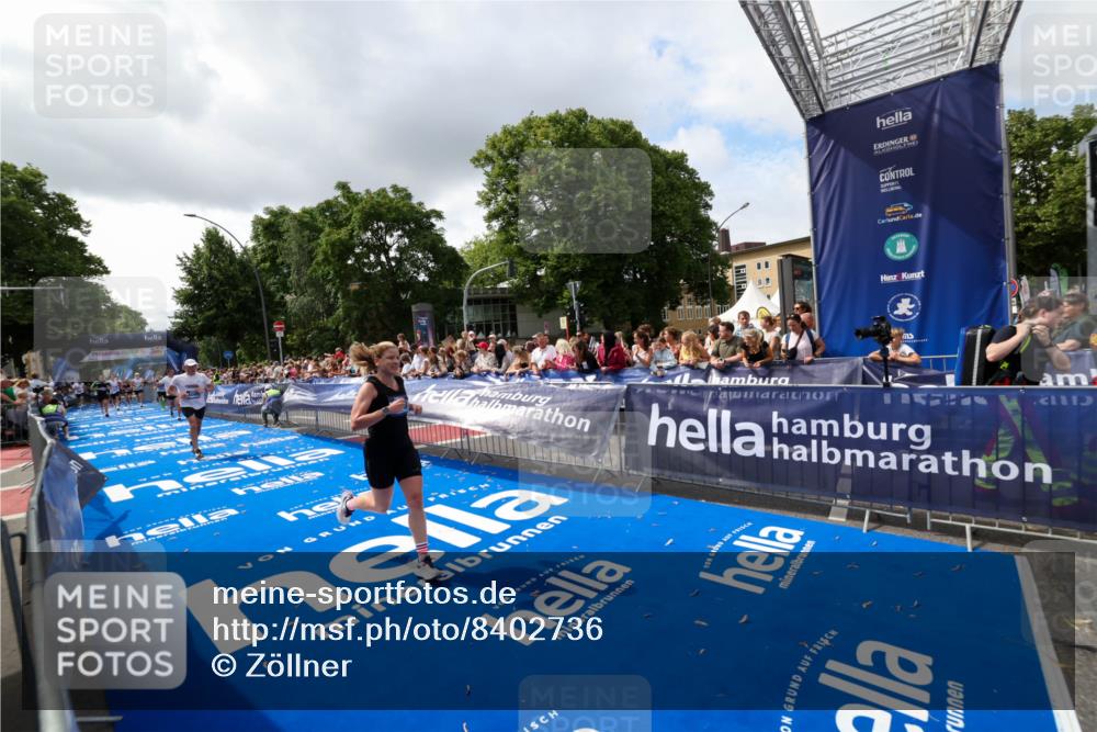 29.06.2025 - hella hamburg halbmarathon Zöllner http://msf.ph/oto/8402736 29.06.2025 10:38:24 Ziel 1042, 1688, 3431, 6095, 7110, 14992, 16075, 18584, 18761 meine-sportfotos.de
