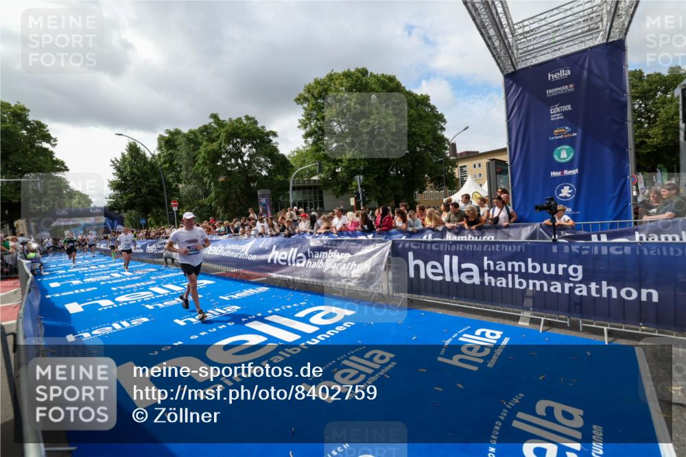 29.06.2025 - hella hamburg halbmarathon Zöllner http://msf.ph/oto/8402759 29.06.2025 10:38:25 Ziel 1042, 1688, 2745, 3014, 3431, 6095, 7110, 14992, 16075, 18761 meine-sportfotos.de