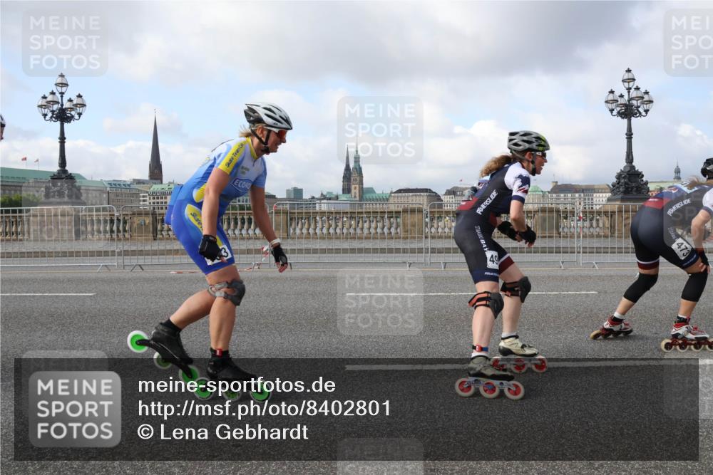 29.06.2025 - hella hamburg halbmarathon Lena Gebhardt http://msf.ph/oto/8402801 29.06.2025 08:53:29 Lombardsbrücke 1000, 49, 473 meine-sportfotos.de