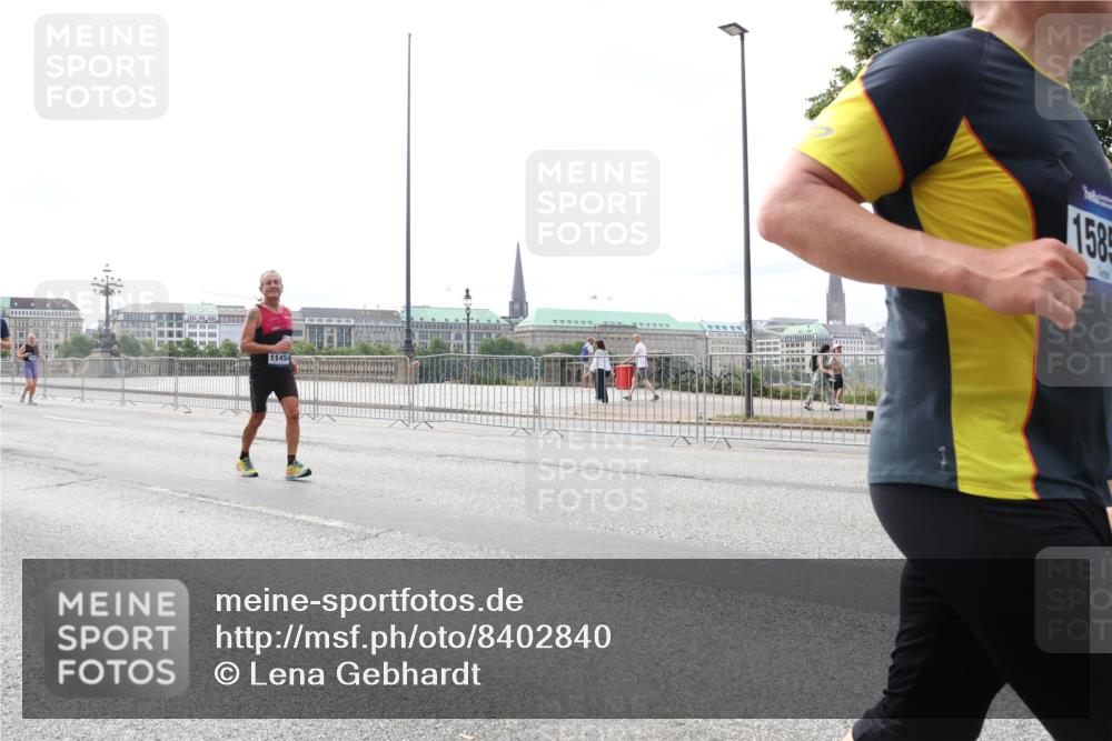 29.06.2025 - hella hamburg halbmarathon Lena Gebhardt http://msf.ph/oto/8402840 29.06.2025 10:23:59 Lombardsbrücke 11454, 1585, 1005, 1009, 1048, 1304, 1389, 1444, 1545, 2125, 2489, 3013, 3185, 3285, 3579, 4122, 4391, 4597, 4646, 4684, 4990, 4993, 5039, 5055, 5160, 5258, 5260, 5358, 5406, 5661, 5954, 6747, 7013, 7426, 7920, 8031, 8141, 8149, 8181, 8187, 8502, 8676, 8717, 9217, 9603, 9715, 10649, 11044, 11300, 11306, 11347, 11415, 11454, 11793, 13149, 14521, 15739, 15853, 16185, 16251, 17199 meine-sportfotos.de