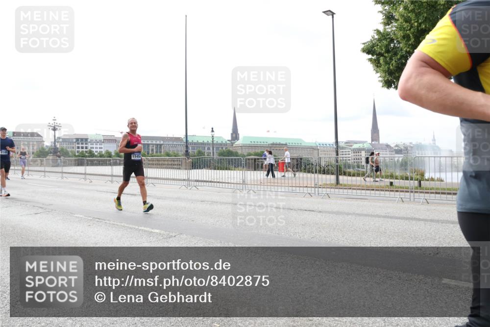 29.06.2025 - hella hamburg halbmarathon Lena Gebhardt http://msf.ph/oto/8402875 29.06.2025 10:23:59 Lombardsbrücke 8149, 11454, 1005, 1009, 1048, 1304, 1389, 1444, 1545, 2125, 2489, 3013, 3185, 3285, 3579, 4122, 4391, 4597, 4646, 4684, 4990, 4993, 5039, 5055, 5160, 5258, 5260, 5358, 5406, 5661, 5954, 6747, 7013, 7426, 7920, 8031, 8141, 8149, 8181, 8187, 8502, 8676, 8717, 9217, 9603, 9715, 10649, 11044, 11300, 11306, 11347, 11415, 11454, 11793, 13149, 14521, 15739, 15853, 16185, 16251, 17199 meine-sportfotos.de