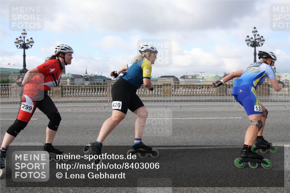 29.06.2025 - hella hamburg halbmarathon Lena Gebhardt http://msf.ph/oto/8403006 29.06.2025 08:53:30 Lombardsbrücke 299, 420, 133 meine-sportfotos.de