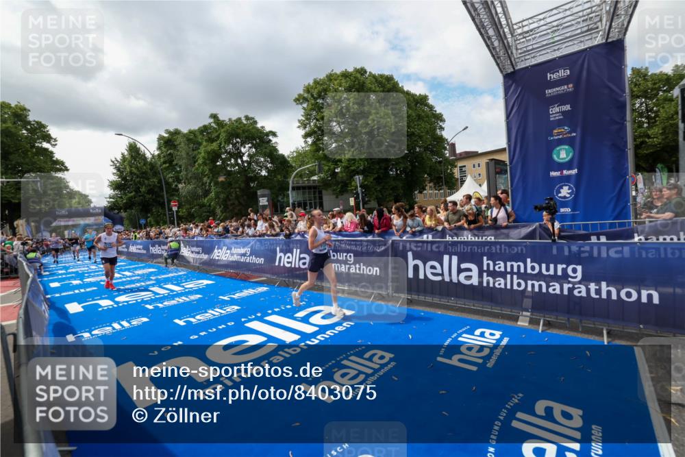 29.06.2025 - hella hamburg halbmarathon Zöllner http://msf.ph/oto/8403075 29.06.2025 10:38:41 Ziel 4148, 5248, 9403, 11379, 12772, 14905, 17154, 18188, 19004 meine-sportfotos.de