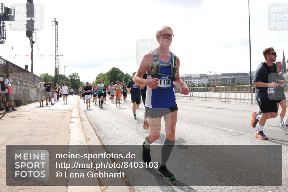 29.06.2025 - hella hamburg halbmarathon Lena Gebhardt http://msf.ph/oto/8403103 29.06.2025 10:16:22 Lombardsbrücke 364, 1156, 1538, 1156, 1212, 1244, 1308, 1599, 1651, 1825, 2071, 2076, 2165, 2347, 2436, 2803, 2835, 2912, 3030, 3134, 3156, 3484, 3648, 3687, 4478, 4583, 4637, 4828, 5046, 5294, 5423, 6024, 6488, 7158, 7358, 7753, 7897, 8169, 8274, 8295, 8317, 8554, 8597, 8645, 8707, 8746, 8847, 8857, 8885, 9601, 9628, 9664, 9675, 9784, 9802, 9810, 9881, 10076, 10107, 10139, 10141, 10183, 10292, 10844, 10990, 11113, 11303, 11344, 11345, 11478, 11774, 11783, 11818, 12427 meine-sportfotos.de