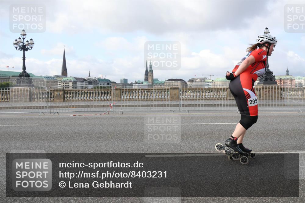29.06.2025 - hella hamburg halbmarathon Lena Gebhardt http://msf.ph/oto/8403231 29.06.2025 08:53:30 Lombardsbrücke 299 meine-sportfotos.de