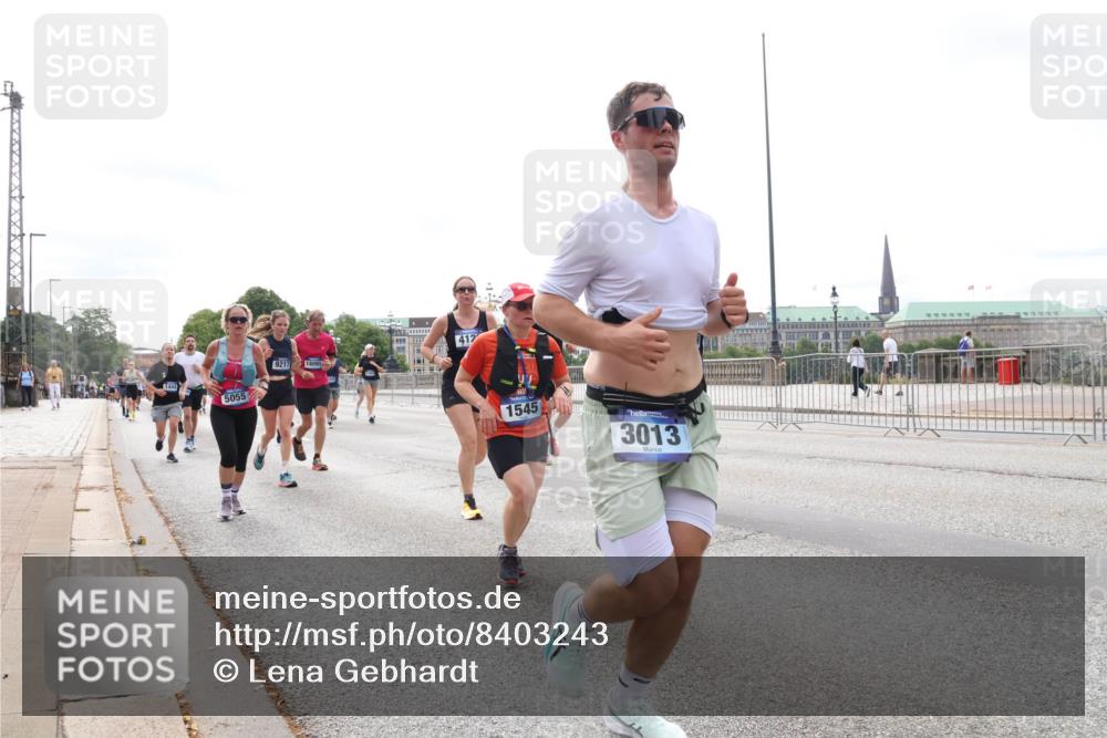 29.06.2025 - hella hamburg halbmarathon Lena Gebhardt http://msf.ph/oto/8403243 29.06.2025 10:24:02 Lombardsbrücke 9217, 1444, 5055, 18091, 412, 1545, 3013, 1005, 1009, 1304, 1389, 1444, 1545, 2125, 2489, 3013, 3185, 3285, 3579, 4122, 4597, 4646, 4684, 4719, 4990, 4993, 5039, 5055, 5160, 5258, 5260, 5358, 5406, 5661, 5954, 6524, 6526, 6747, 7013, 7426, 7528, 7920, 8031, 8141, 8149, 8167, 8181, 8187, 8297, 8502, 8676, 8717, 9063, 9217, 9603, 9715, 10649, 11044, 11300, 11306, 11347, 11415, 11454, 11793, 12210, 13149, 13711, 14521, 15739, 15853, 16251, 17199 meine-sportfotos.de