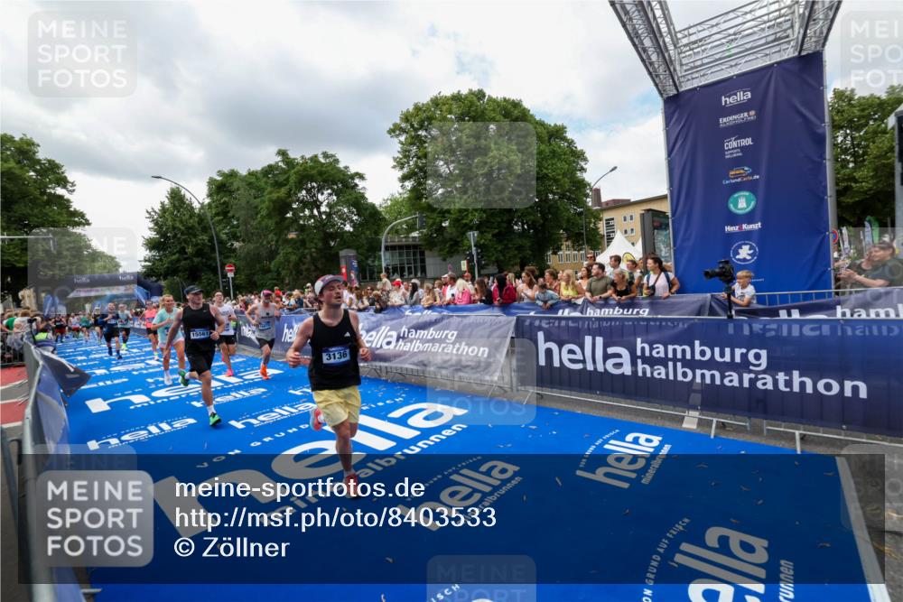 29.06.2025 - hella hamburg halbmarathon Zöllner http://msf.ph/oto/8403533 29.06.2025 10:39:05 Ziel 1164, 1803, 2262, 3136, 4359, 6682, 6686, 6687, 11447, 11619, 15561, 15873, 16820, 18734, 19151 meine-sportfotos.de