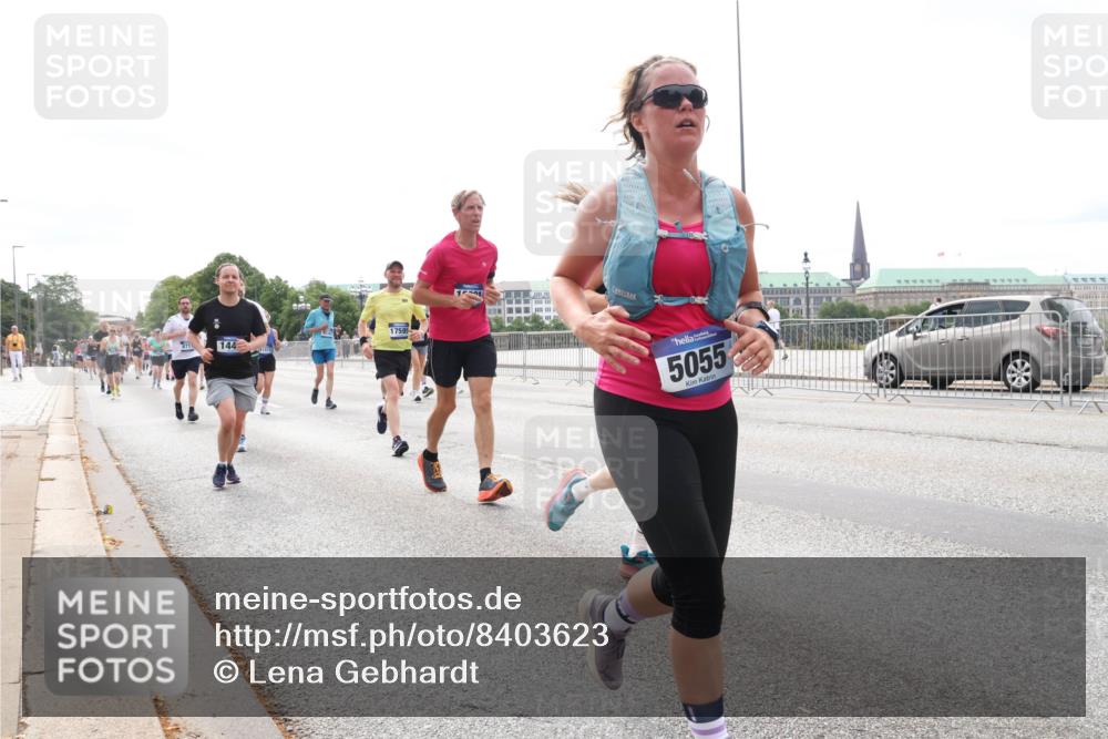 29.06.2025 - hella hamburg halbmarathon Lena Gebhardt http://msf.ph/oto/8403623 29.06.2025 10:24:04 Lombardsbrücke 144, 17595, 1501, 5055, 1005, 1009, 1304, 1389, 1444, 1545, 2125, 2132, 2477, 2489, 3013, 3185, 3285, 3579, 4122, 4162, 4597, 4646, 4684, 4719, 4990, 4993, 5039, 5055, 5160, 5258, 5260, 5358, 5661, 5954, 6478, 6524, 6526, 6747, 7013, 7426, 7528, 7920, 8031, 8141, 8149, 8167, 8181, 8187, 8297, 8502, 8676, 8717, 9063, 9217, 9603, 9715, 10649, 11044, 11300, 11306, 11347, 11415, 11454, 11793, 12210, 13149, 13711, 14521, 15739, 15853 meine-sportfotos.de