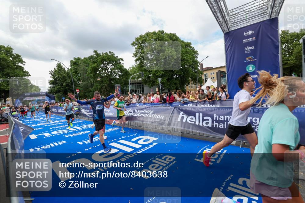 29.06.2025 - hella hamburg halbmarathon Zöllner http://msf.ph/oto/8403638 29.06.2025 10:39:08 Ziel 1164, 1445, 1803, 2262, 4359, 4759, 6682, 6686, 6687, 11447, 11619, 12137, 15556, 16656, 16820, 18734, 19151 meine-sportfotos.de