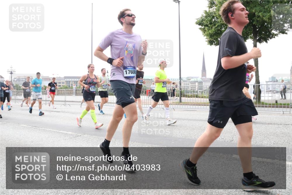 29.06.2025 - hella hamburg halbmarathon Lena Gebhardt http://msf.ph/oto/8403983 29.06.2025 10:50:14 Lombardsbrücke 1170, 5991, 5751, 7722, 13121, 17608, 1006, 254, 1259, 1487, 1511, 1828, 2047, 2212, 3203, 3680, 3701, 3710, 3805, 3897, 4090, 4168, 4870, 4961, 5119, 5749, 5751, 5997, 6680, 6830, 7366, 7505, 7677, 7721, 7722, 7755, 8065, 8254, 8299, 9015, 9605, 9940, 10060, 10286, 10403, 10617, 10683, 10744, 11030, 11426, 11696, 11716, 11760, 12079, 12124, 13127, 13128, 13309, 13381, 13744, 13846, 13887, 14102, 14144, 14505, 14545, 14591, 14692, 14940, 15230, 15626 meine-sportfotos.de