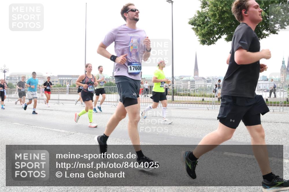 29.06.2025 - hella hamburg halbmarathon Lena Gebhardt http://msf.ph/oto/8404025 29.06.2025 10:50:14 Lombardsbrücke 7722, 5751, 1312, 17608, 1259, 1487, 1511, 1828, 2047, 2212, 3203, 3680, 3701, 3710, 3805, 3897, 4090, 4168, 4870, 4961, 5119, 5749, 5751, 5997, 6680, 6830, 7366, 7505, 7677, 7721, 7722, 7755, 8065, 8254, 8299, 9015, 9605, 9940, 10060, 10286, 10403, 10617, 10683, 10744, 11030, 11426, 11696, 11716, 11760, 12079, 12124, 13127, 13128, 13309, 13381, 13744, 13846, 13887, 14102, 14144, 14505, 14545, 14591, 14692, 14940, 15230, 15626 meine-sportfotos.de
