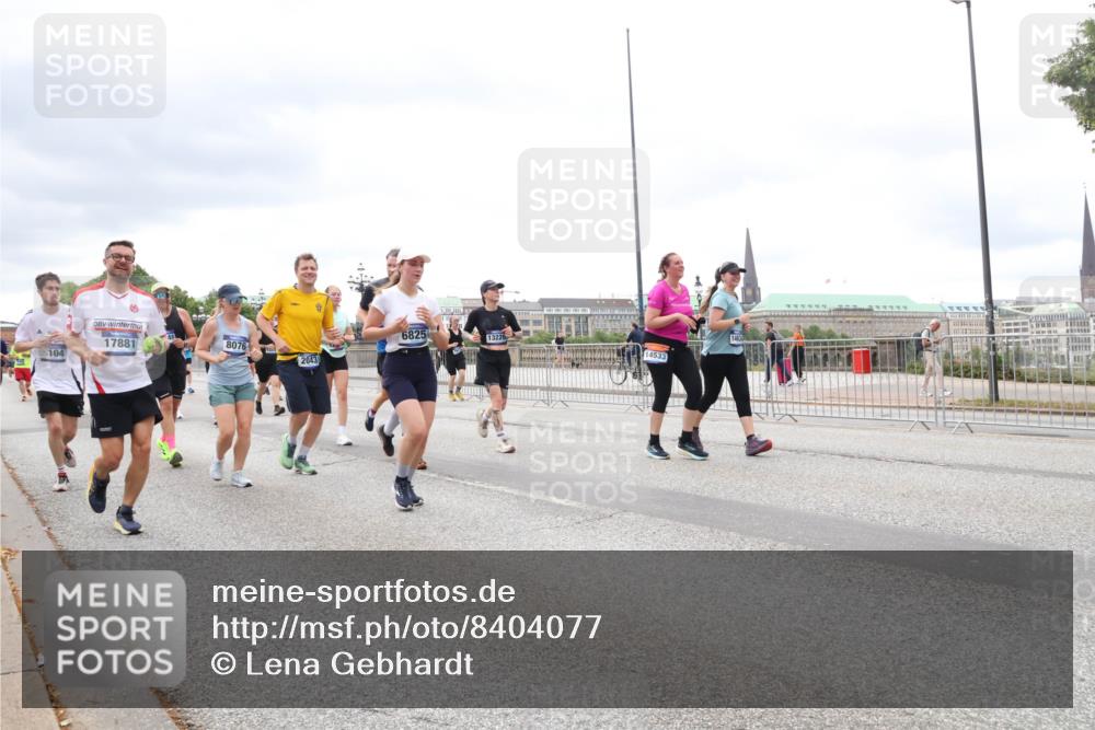 29.06.2025 - hella hamburg halbmarathon Lena Gebhardt http://msf.ph/oto/8404077 29.06.2025 10:58:27 Lombardsbrücke 6825, 13226, 17881, 8076, 14533, 104, 2043, 1001, 1326, 1365, 1380, 1388, 1514, 1646, 1845, 2043, 2169, 2273, 2275, 2449, 2649, 3416, 3540, 3868, 3936, 4117, 4225, 4294, 4429, 5104, 5159, 5655, 5676, 5732, 5782, 5988, 6010, 6316, 6554, 6825, 6927, 7095, 7096, 7262, 7617, 7664, 7783, 7870, 7933, 7967, 7977, 7990, 8076, 8439, 8440, 8441, 8442, 8512, 8592, 8701, 8752, 8888, 9123, 9180, 9225, 9239, 9319, 9481, 9563, 9636, 9832, 9889, 9960, 9982, 10498 meine-sportfotos.de