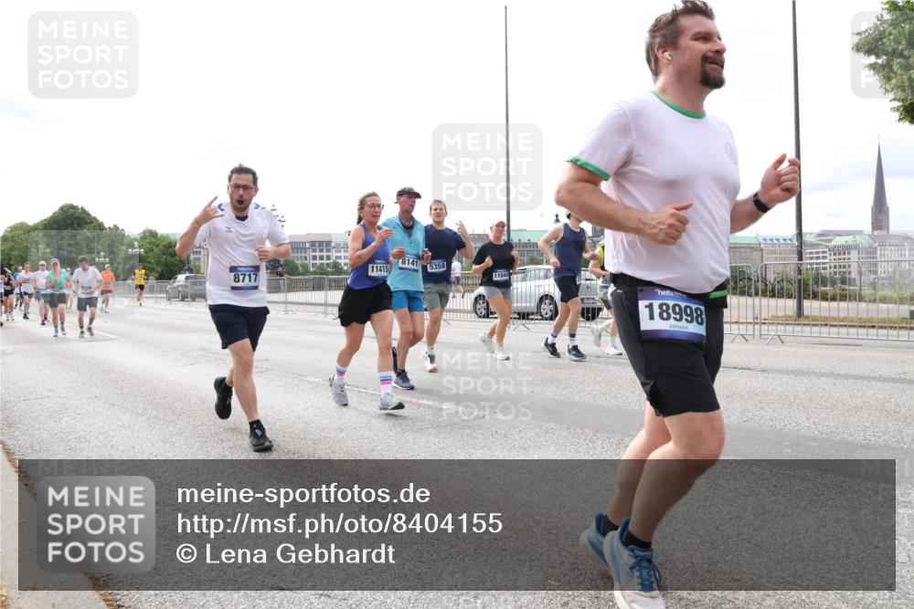 29.06.2025 - hella hamburg halbmarathon Lena Gebhardt http://msf.ph/oto/8404155 29.06.2025 10:24:07 Lombardsbrücke 8141, 11415, 5358, 8717, 11044, 18998, 1005, 1009, 1389, 1444, 1545, 2125, 2132, 2477, 2489, 3013, 3185, 3285, 3579, 4122, 4162, 4597, 4646, 4684, 4719, 4990, 4993, 5039, 5055, 5258, 5260, 5358, 5661, 5954, 6478, 6524, 6526, 6747, 7013, 7426, 7528, 7920, 7975, 8031, 8141, 8149, 8167, 8181, 8187, 8297, 8502, 8676, 8717, 9063, 9217, 9603, 9715, 10649, 11044, 11306, 11347, 11415, 11454, 11793, 12210, 13149, 13711, 14521, 15739, 15853 meine-sportfotos.de