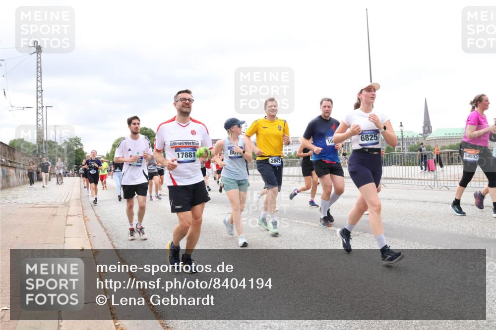 29.06.2025 - hella hamburg halbmarathon Lena Gebhardt http://msf.ph/oto/8404194 29.06.2025 10:58:28 Lombardsbrücke 04, 10473, 17881, 8, 2043, 10, 6825, 14533, 1001, 1326, 1365, 1380, 1388, 1514, 1646, 1845, 2043, 2169, 2273, 2275, 2449, 2649, 3416, 3540, 3868, 3936, 4043, 4117, 4225, 4294, 4429, 5104, 5159, 5655, 5676, 5732, 5782, 5988, 6010, 6554, 6825, 6927, 7095, 7096, 7262, 7617, 7664, 7783, 7870, 7933, 7967, 7977, 7990, 8076, 8439, 8440, 8441, 8442, 8512, 8592, 8701, 8752, 8888, 9123, 9180, 9225, 9239, 9319, 9481, 9563, 9636, 9832, 9889, 9960, 9982, 10498 meine-sportfotos.de