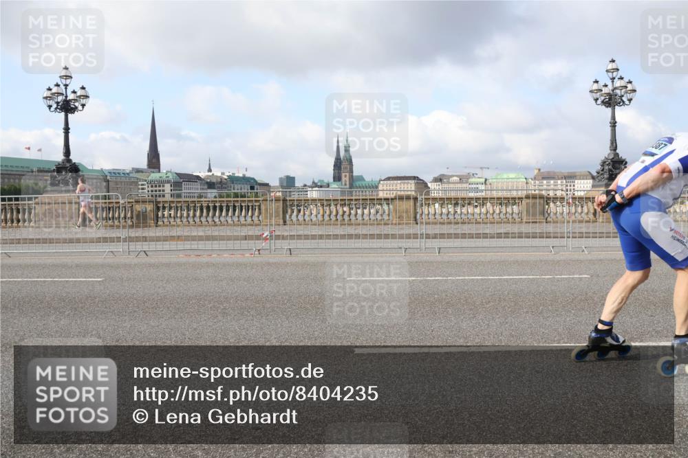 29.06.2025 - hella hamburg halbmarathon Lena Gebhardt http://msf.ph/oto/8404235 29.06.2025 08:54:11 Lombardsbrücke  meine-sportfotos.de