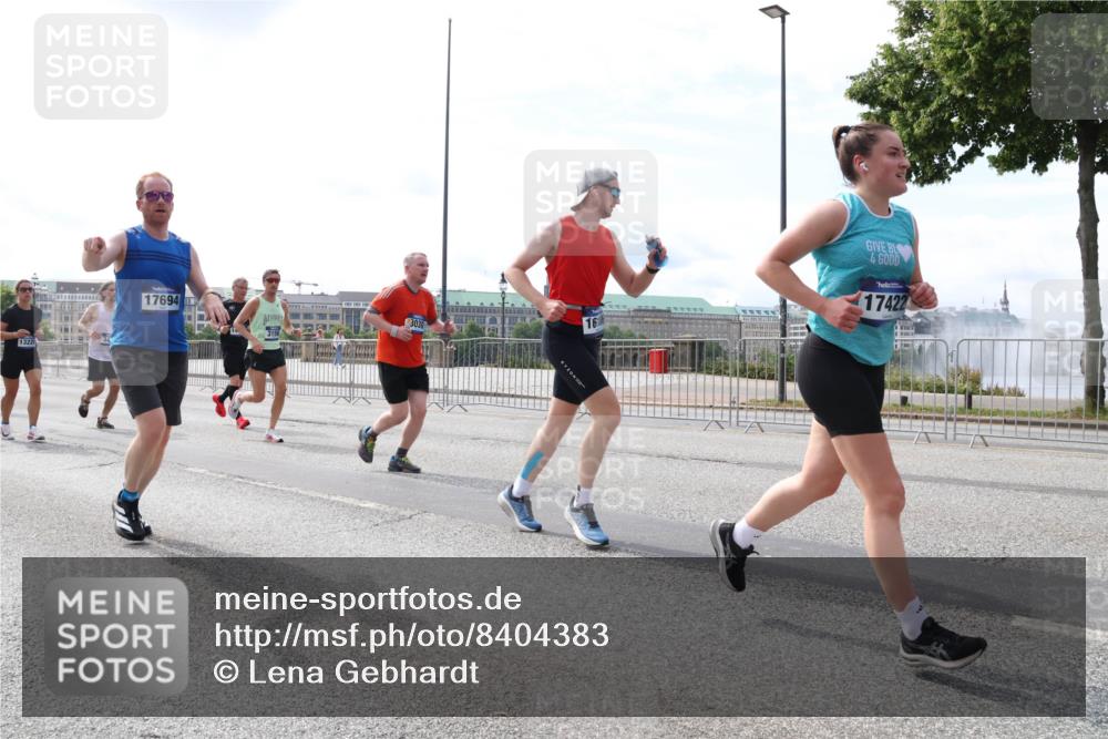 29.06.2025 - hella hamburg halbmarathon Lena Gebhardt http://msf.ph/oto/8404383 29.06.2025 10:16:31 Lombardsbrücke 13220, 17694, 161, 4, 17422, 1117, 1212, 1240, 1244, 1308, 1599, 1825, 2071, 2165, 2347, 2803, 2835, 2912, 3030, 3088, 3134, 3156, 3176, 3484, 3648, 3687, 4478, 4583, 4637, 4828, 5036, 5037, 5046, 5294, 6024, 6488, 6742, 6941, 7158, 7358, 7753, 8169, 8274, 8295, 8317, 8597, 8619, 8645, 8707, 8847, 8857, 9091, 9208, 9332, 9492, 9601, 9628, 9664, 9676, 9802, 9810, 9881, 10076, 10107, 10139, 10141, 10183, 10232, 10292, 10844, 10990, 11344, 11345 meine-sportfotos.de
