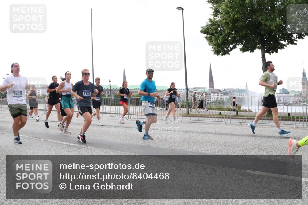 29.06.2025 - hella hamburg halbmarathon Lena Gebhardt http://msf.ph/oto/8404468 29.06.2025 10:50:16 Lombardsbrücke 370, 13309, 7721, 1259, 1487, 1511, 1828, 2047, 2212, 3203, 3680, 3701, 3710, 3805, 3897, 4090, 4168, 4870, 4961, 5119, 5131, 5749, 5751, 5997, 6680, 6830, 7505, 7677, 7721, 7722, 7755, 8065, 8254, 8299, 9015, 9605, 9940, 10060, 10286, 10617, 10683, 10744, 11030, 11426, 11696, 11716, 11760, 12079, 12124, 13127, 13128, 13309, 13381, 13744, 13846, 13887, 14102, 14144, 14505, 14545, 14591, 14692, 14940, 15230, 15626 meine-sportfotos.de