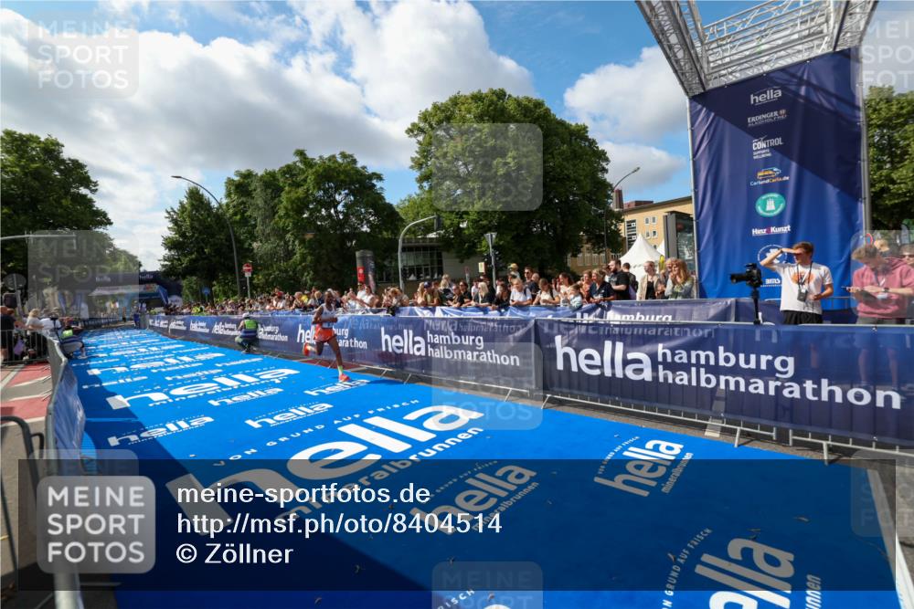 29.06.2025 - hella hamburg halbmarathon Zöllner http://msf.ph/oto/8404514 29.06.2025 10:03:07 Ziel 9, 23 meine-sportfotos.de
