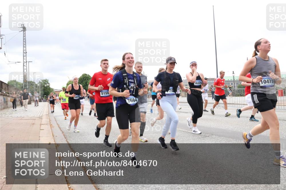 29.06.2025 - hella hamburg halbmarathon Lena Gebhardt http://msf.ph/oto/8404670 29.06.2025 10:58:32 Lombardsbrücke 16878, 18, 5159, 7664, 16329, 10473, 1001, 1326, 1365, 1380, 1514, 1646, 1845, 2043, 2169, 2273, 2275, 2449, 2649, 2929, 3416, 3540, 3565, 3868, 4042, 4043, 4117, 4225, 4294, 5104, 5159, 5655, 5732, 5782, 5988, 6010, 6330, 6341, 6554, 6588, 6633, 6702, 6825, 6927, 7095, 7096, 7262, 7443, 7617, 7664, 7783, 7870, 7933, 7967, 8076, 8439, 8440, 8441, 8442, 8512, 8592, 8701, 8752, 8888, 9123, 9221, 9225, 9239, 9319, 9563, 9636, 9889, 9960, 9982, 10498 meine-sportfotos.de