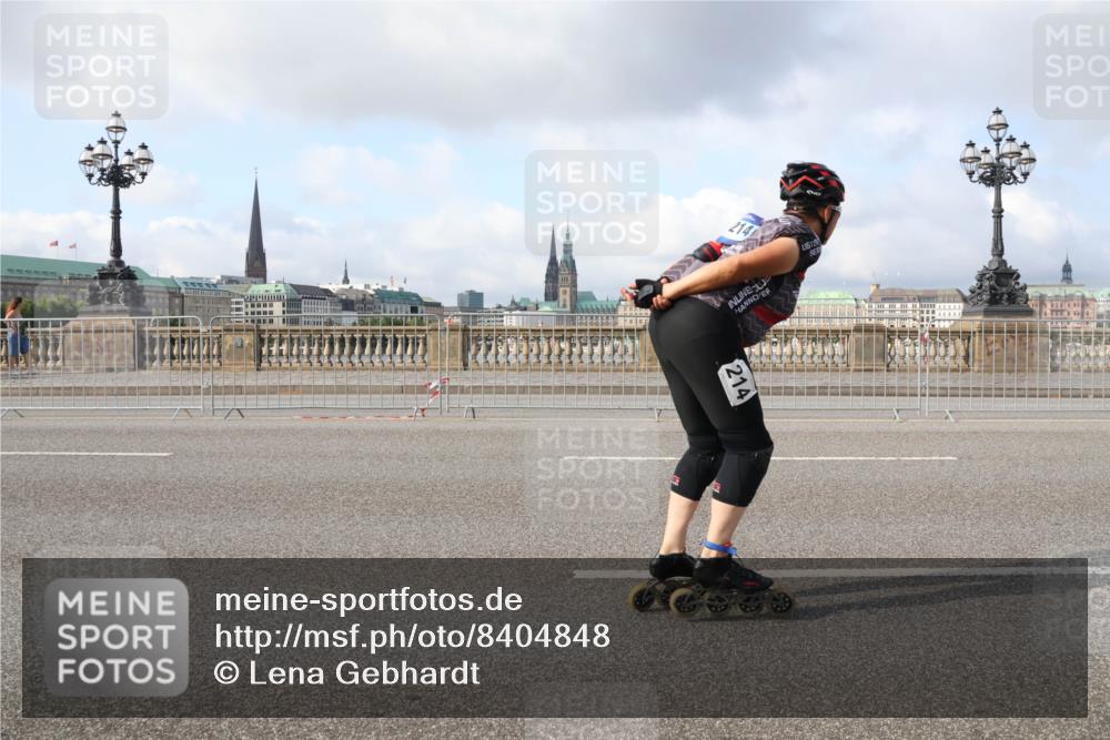 29.06.2025 - hella hamburg halbmarathon Lena Gebhardt http://msf.ph/oto/8404848 29.06.2025 08:54:15 Lombardsbrücke 214 meine-sportfotos.de