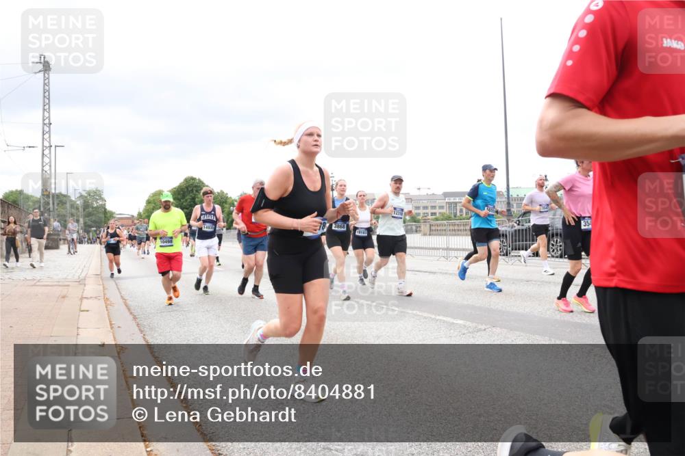29.06.2025 - hella hamburg halbmarathon Lena Gebhardt http://msf.ph/oto/8404881 29.06.2025 10:58:34 Lombardsbrücke 78, 3868, 19183, 10498, 14935, 12310, 35, 1001, 1326, 1365, 1380, 1514, 1646, 1845, 2043, 2169, 2273, 2275, 2449, 2649, 2929, 3416, 3540, 3565, 3868, 4042, 4043, 4117, 4225, 4294, 5104, 5159, 5655, 5732, 5782, 5988, 6010, 6330, 6341, 6554, 6588, 6633, 6638, 6702, 6825, 6927, 7095, 7096, 7262, 7443, 7617, 7664, 7783, 7870, 7933, 7957, 7967, 8076, 8439, 8440, 8441, 8442, 8489, 8512, 8592, 8701, 8752, 8888, 9123, 9221, 9225, 9239, 9563, 9636, 9889, 9960, 9982, 10498 meine-sportfotos.de