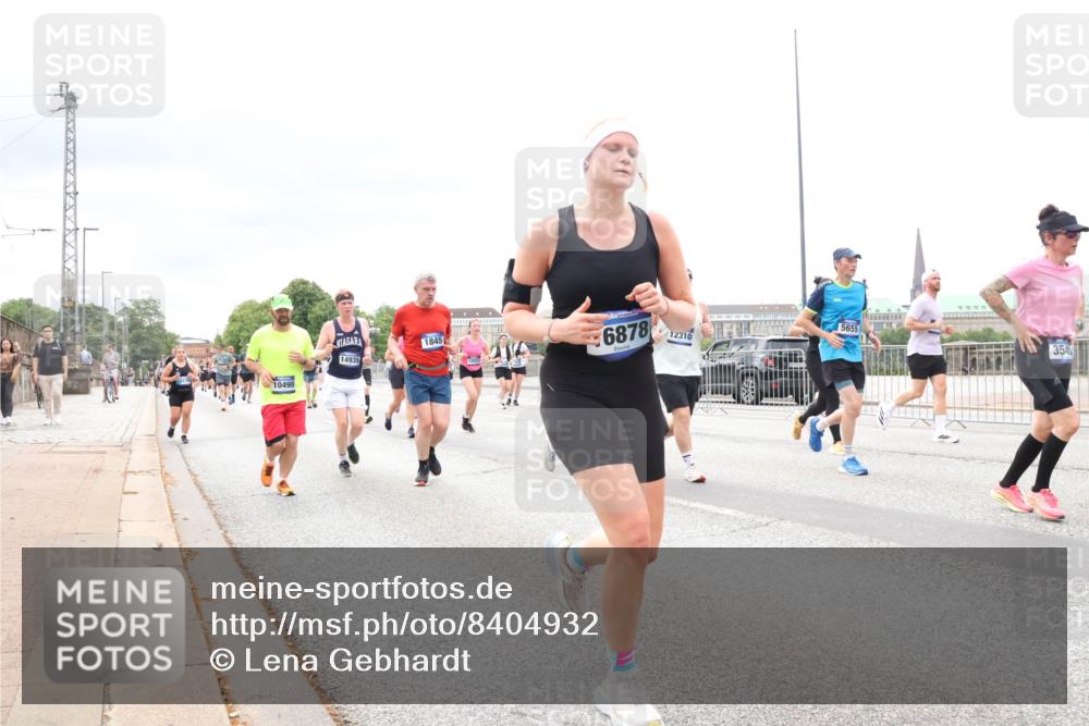29.06.2025 - hella hamburg halbmarathon Lena Gebhardt http://msf.ph/oto/8404932 29.06.2025 10:58:34 Lombardsbrücke 1845, 10498, 14935, 6878, 12310, 5655, 354, 1001, 1326, 1365, 1380, 1514, 1646, 1845, 2043, 2169, 2273, 2275, 2449, 2649, 2929, 3416, 3540, 3565, 3868, 4042, 4043, 4117, 4225, 4294, 5104, 5159, 5655, 5732, 5782, 5988, 6010, 6330, 6341, 6554, 6588, 6633, 6638, 6702, 6825, 6927, 7095, 7096, 7262, 7443, 7617, 7664, 7783, 7870, 7933, 7957, 7967, 8076, 8439, 8440, 8441, 8442, 8489, 8512, 8592, 8701, 8752, 8888, 9123, 9221, 9225, 9239, 9563, 9636, 9889, 9960, 9982, 10498 meine-sportfotos.de