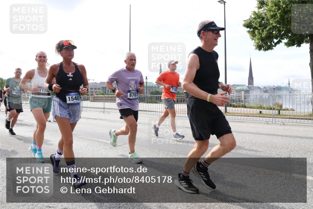 29.06.2025 - hella hamburg halbmarathon Lena Gebhardt http://msf.ph/oto/8405178 29.06.2025 10:16:35 Lombardsbrücke 17838, 11754, 15487, 8707, 7158, 1117, 1212, 1240, 1244, 1403, 1599, 1602, 1825, 2347, 2803, 2835, 2912, 3030, 3088, 3134, 3156, 3176, 3450, 3484, 3648, 3687, 4478, 4583, 4637, 5036, 5037, 5046, 5294, 6024, 6328, 6488, 6742, 6941, 6948, 7158, 7358, 7753, 8274, 8295, 8317, 8597, 8619, 8645, 8707, 8847, 8857, 9091, 9208, 9332, 9492, 9601, 9628, 9664, 9676, 9802, 9810, 9881, 10076, 10107, 10139, 10141, 10183, 10232, 10292, 10844, 10990, 11344, 11345 meine-sportfotos.de