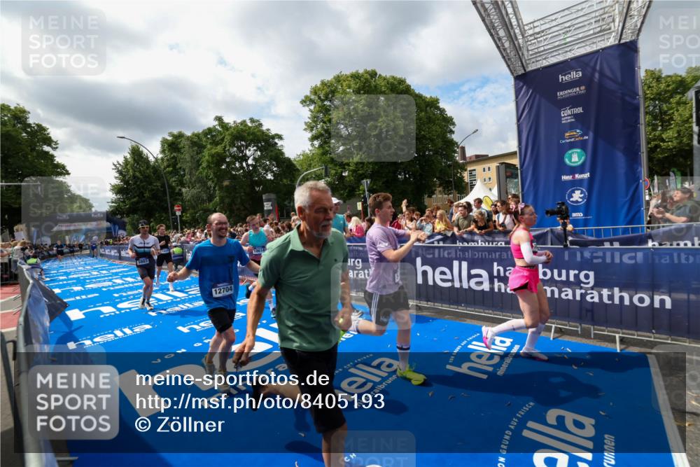 29.06.2025 - hella hamburg halbmarathon Zöllner http://msf.ph/oto/8405193 29.06.2025 10:40:21 Ziel 3547, 5410, 5803, 8370, 8465, 10968, 11731, 12704, 14699, 18614 meine-sportfotos.de