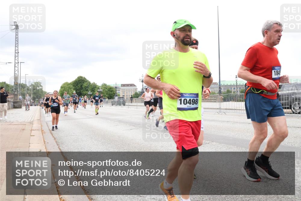 29.06.2025 - hella hamburg halbmarathon Lena Gebhardt http://msf.ph/oto/8405224 29.06.2025 10:58:36 Lombardsbrücke 9110, 10498, 1845, 1001, 1326, 1365, 1380, 1514, 1646, 1845, 2043, 2169, 2273, 2275, 2449, 2649, 2929, 3416, 3540, 3565, 3868, 4042, 4043, 4117, 4225, 4294, 5104, 5159, 5655, 5732, 5782, 5988, 6010, 6330, 6341, 6554, 6588, 6633, 6638, 6702, 6825, 6927, 7095, 7096, 7262, 7443, 7617, 7664, 7783, 7870, 7933, 7957, 7967, 8076, 8439, 8440, 8441, 8442, 8489, 8592, 8701, 8752, 8888, 9123, 9221, 9225, 9239, 9563, 9636, 9889, 9960, 9982, 10498 meine-sportfotos.de