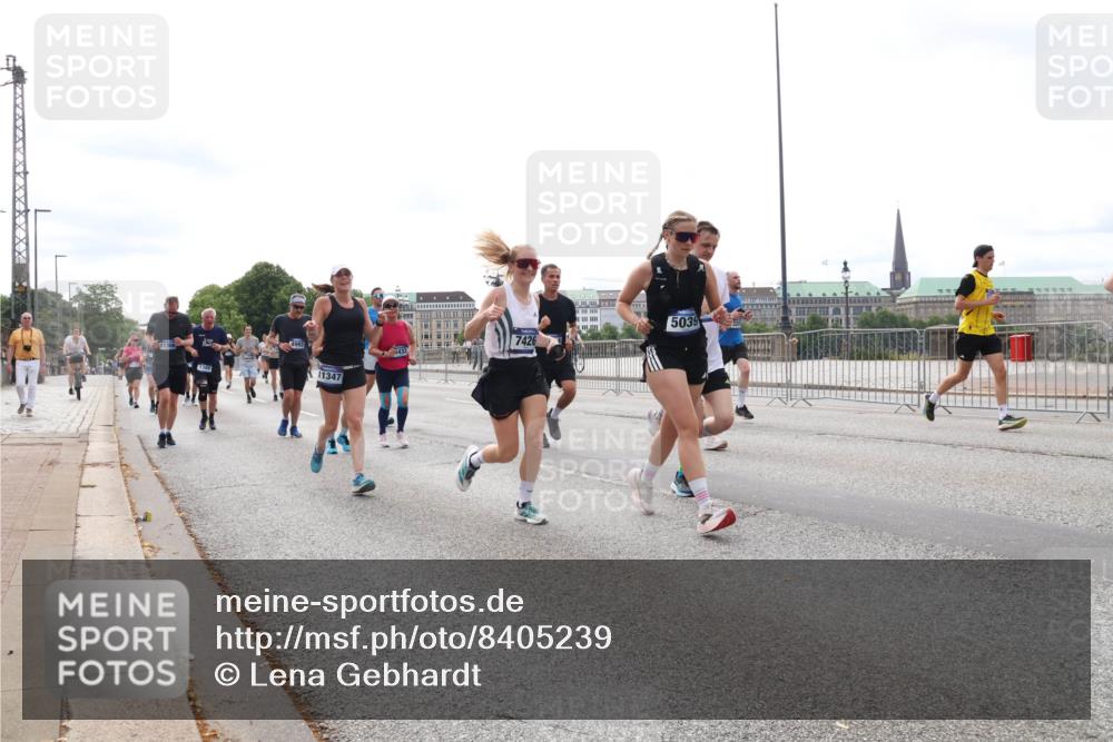 29.06.2025 - hella hamburg halbmarathon Lena Gebhardt http://msf.ph/oto/8405239 29.06.2025 10:24:15 Lombardsbrücke 11347, 7426, 5039, 1005, 1009, 1064, 1389, 1444, 1545, 2132, 2477, 2489, 3013, 3185, 3285, 3579, 3786, 4122, 4162, 4464, 4597, 4684, 4719, 4990, 4993, 5039, 5055, 5258, 5260, 5358, 5661, 5954, 6478, 6524, 6526, 7013, 7426, 7528, 7920, 7975, 8141, 8149, 8167, 8187, 8297, 8502, 8717, 9063, 9217, 9603, 11044, 11306, 11347, 11415, 11454, 12210, 13149, 13380, 13573, 13638, 13711, 14143 meine-sportfotos.de