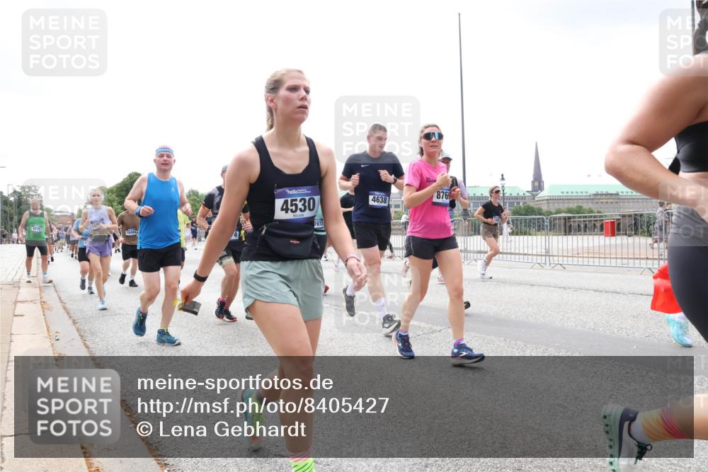 29.06.2025 - hella hamburg halbmarathon Lena Gebhardt http://msf.ph/oto/8405427 29.06.2025 10:41:14 Lombardsbrücke 4775, 150, 18494, 4530, 7872, 4638, 8769, 1317, 1536, 1542, 1731, 2229, 2258, 2299, 2805, 2858, 3344, 3432, 3532, 3533, 3623, 3694, 4234, 4412, 4415, 4530, 4610, 4638, 4774, 4775, 5086, 5225, 5549, 5688, 5689, 5753, 5928, 5942, 6088, 6098, 6250, 6289, 6474, 6793, 6842, 6894, 7022, 7023, 7293, 7661, 7821, 7829, 8053, 8054, 8293, 8385, 8429, 8430, 8586, 8751, 8769, 8878, 8992, 9009, 9237, 9962, 10181, 10269, 10348, 10407, 10483, 10644, 10835, 11053, 11166 meine-sportfotos.de