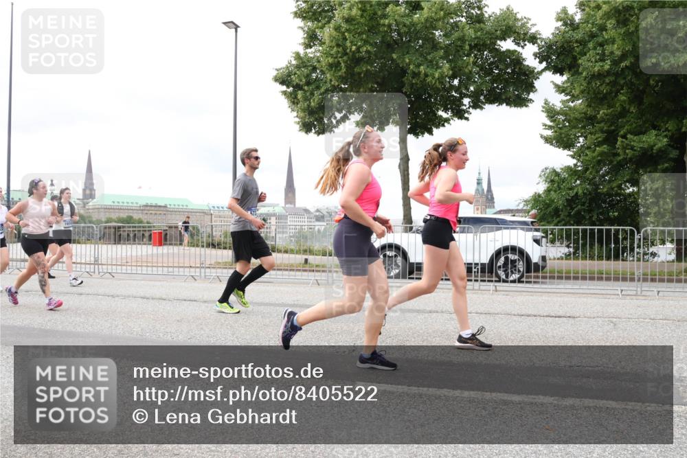 29.06.2025 - hella hamburg halbmarathon Lena Gebhardt http://msf.ph/oto/8405522 29.06.2025 10:58:39 Lombardsbrücke 1001, 1326, 1365, 1380, 1514, 1646, 1845, 2043, 2057, 2449, 2649, 2929, 3416, 3540, 3565, 3868, 4042, 4043, 4117, 4225, 4294, 5104, 5159, 5655, 5732, 5782, 5988, 6010, 6330, 6341, 6554, 6588, 6633, 6638, 6702, 6825, 6927, 7095, 7096, 7262, 7443, 7617, 7664, 7870, 7933, 7957, 7967, 8076, 8489, 8545, 8547, 8592, 8701, 8752, 9123, 9221, 9225, 9239, 9563, 9636, 9889, 9960, 9982, 10498 meine-sportfotos.de
