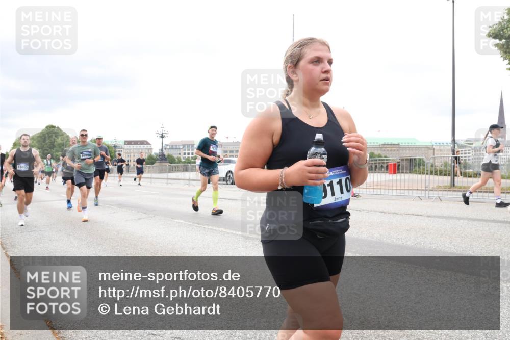 29.06.2025 - hella hamburg halbmarathon Lena Gebhardt http://msf.ph/oto/8405770 29.06.2025 10:58:41 Lombardsbrücke 13855, 16998, 110, 1001, 1326, 1365, 1380, 1514, 1646, 1845, 2043, 2057, 2449, 2649, 2929, 3416, 3540, 3565, 3868, 4042, 4043, 4117, 4225, 4294, 4577, 4648, 5104, 5159, 5655, 5732, 5988, 6010, 6330, 6341, 6554, 6588, 6633, 6638, 6702, 6825, 6927, 7095, 7096, 7262, 7443, 7617, 7664, 7870, 7933, 7957, 7967, 8076, 8489, 8545, 8547, 8592, 8701, 8752, 9123, 9221, 9225, 9239, 9563, 9636, 9889, 9960, 9982, 10498 meine-sportfotos.de
