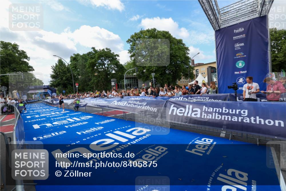 29.06.2025 - hella hamburg halbmarathon Zöllner http://msf.ph/oto/8405875 29.06.2025 10:06:02 Ziel 24 meine-sportfotos.de